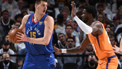  约基奇20+15 掘金登顶西部榜首  