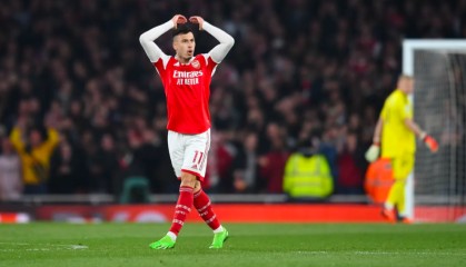  阿森纳逆转绝杀改写争冠形势  