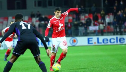  特鲁瓦新帅首秀告捷，率队脱离降级泥潭  