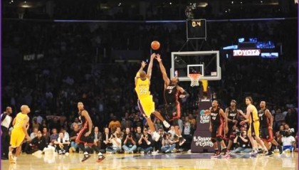  亚特兰大补时绝杀蓝鹰延续争四希望  